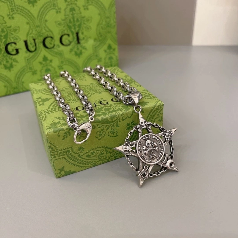 Bright Chrxmx Hxxrts Necklaces 299568
