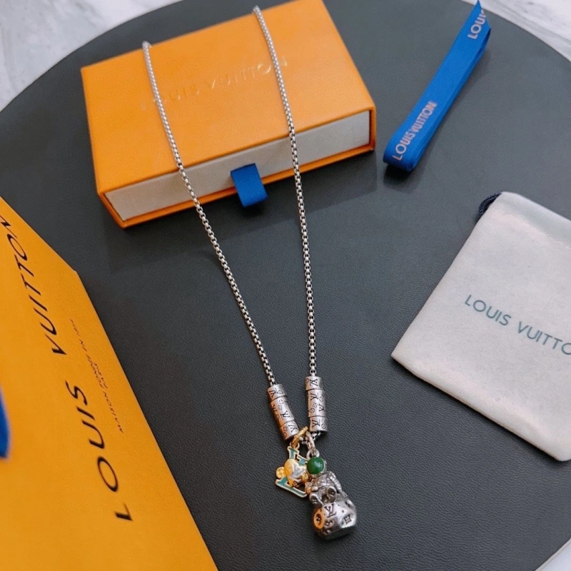 Sleek LX Necklaces 310688