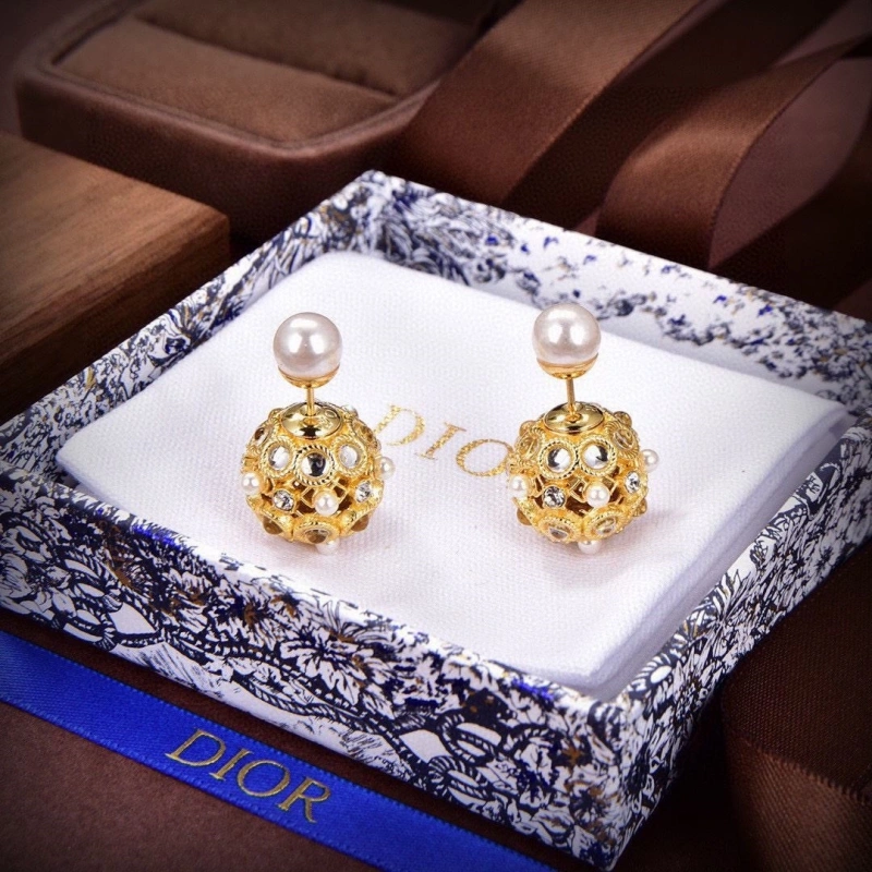 Christian Dxxr Earrings Durable 294846
