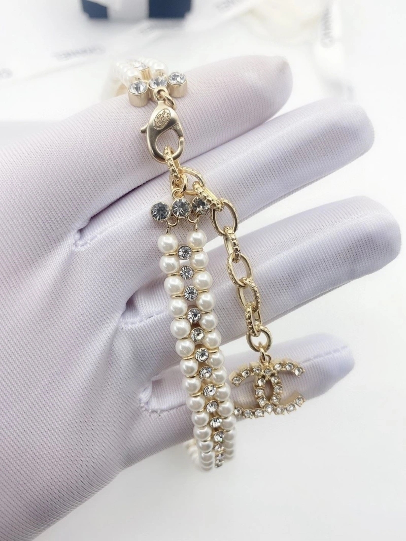 Fashionable Chxnxl Necklaces 288188