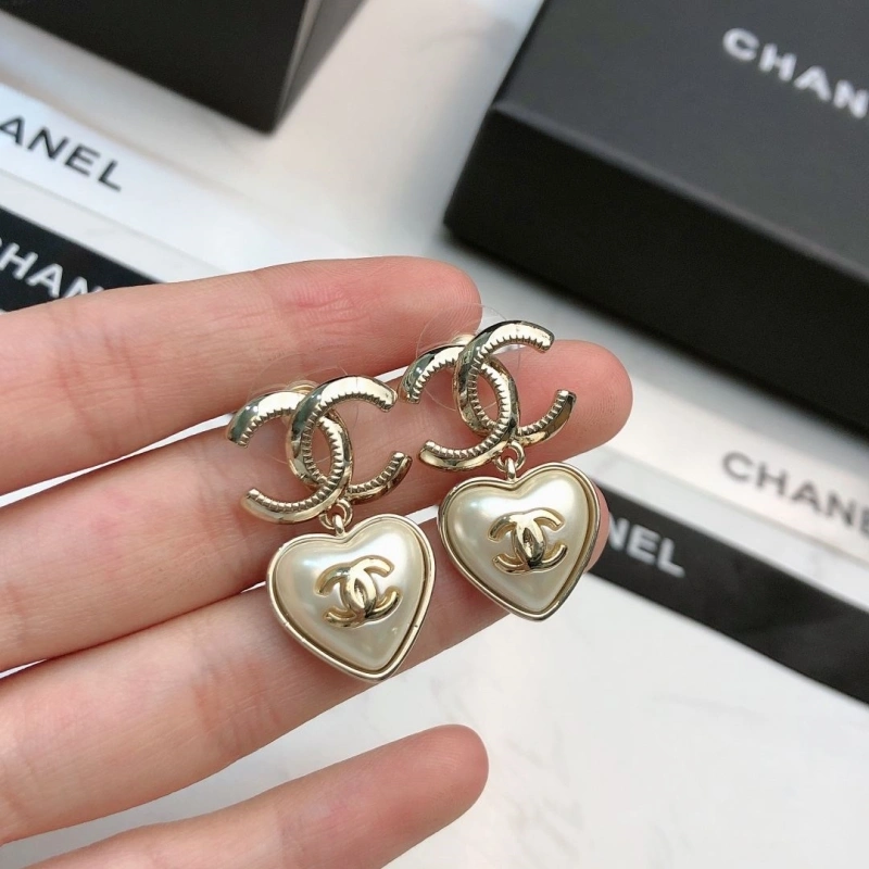 Efficient Chxnxl Earrings 288829