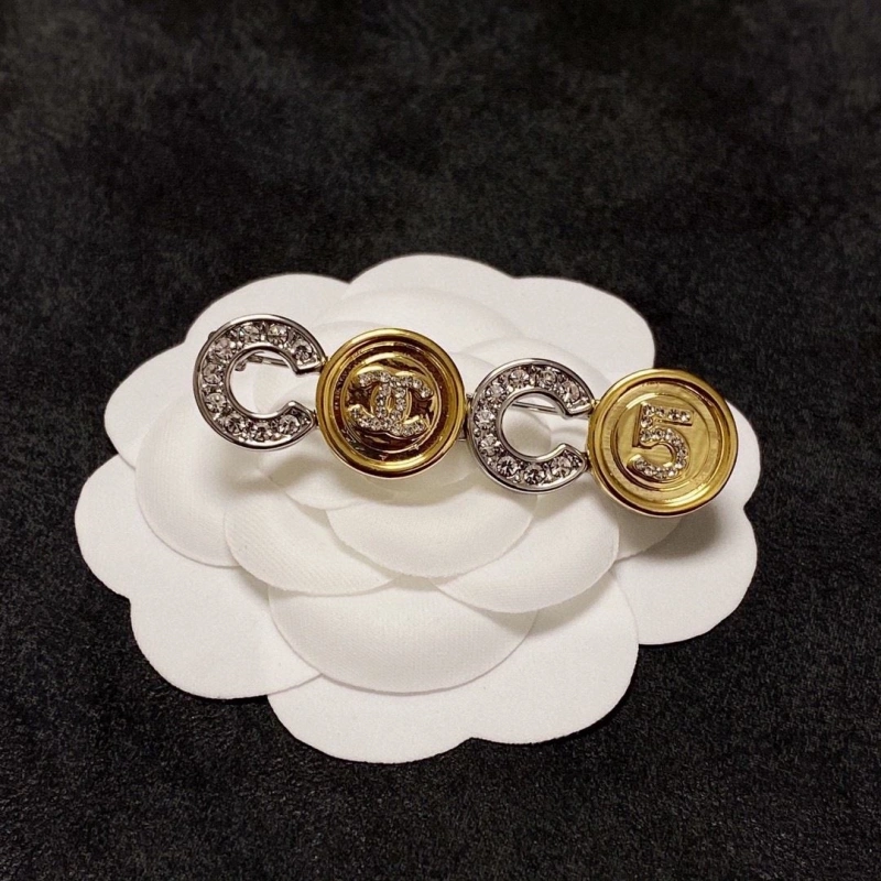 Breathable Chxnxl Brooches 289260