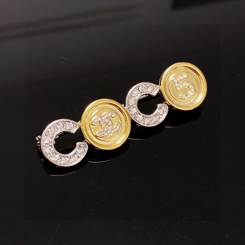 Breathable Chxnxl Brooches 289260