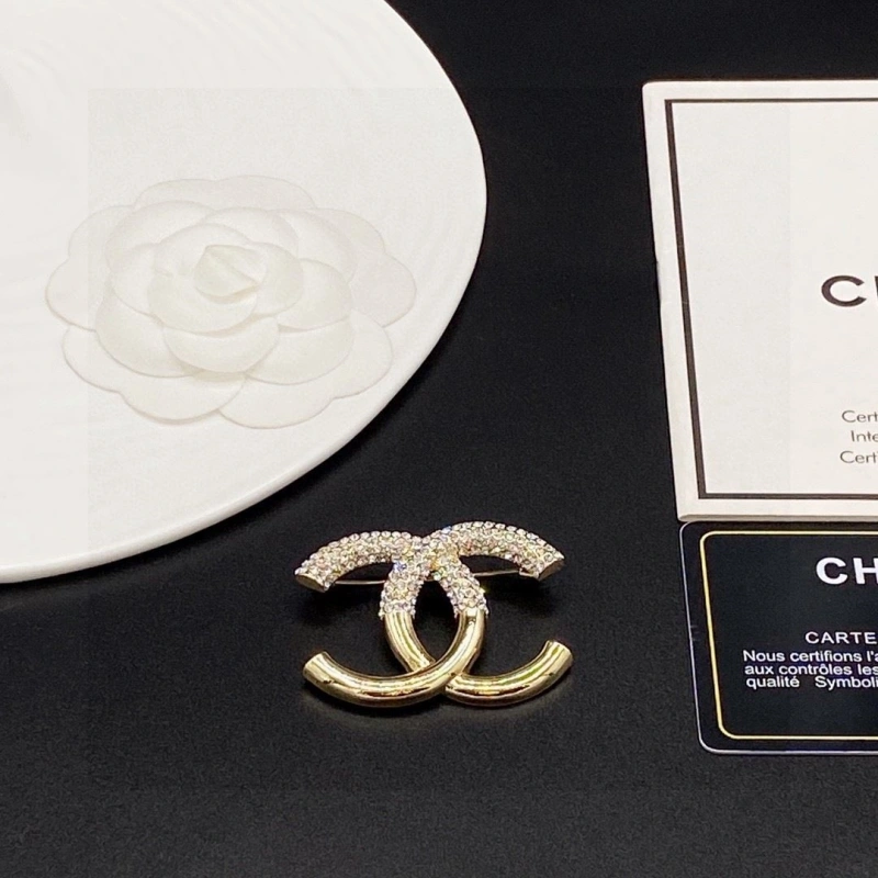 Compact Chxnxl Brooches 289258