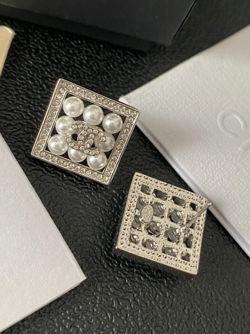 NewStyle Chxnxl Earrings 288815