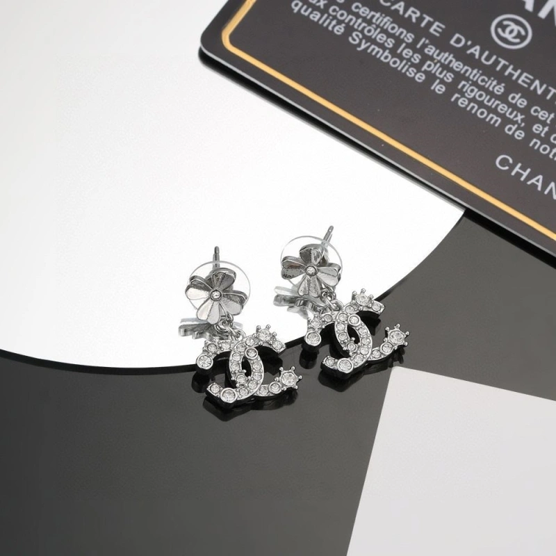 Breathable Chxnxl Earrings 288801