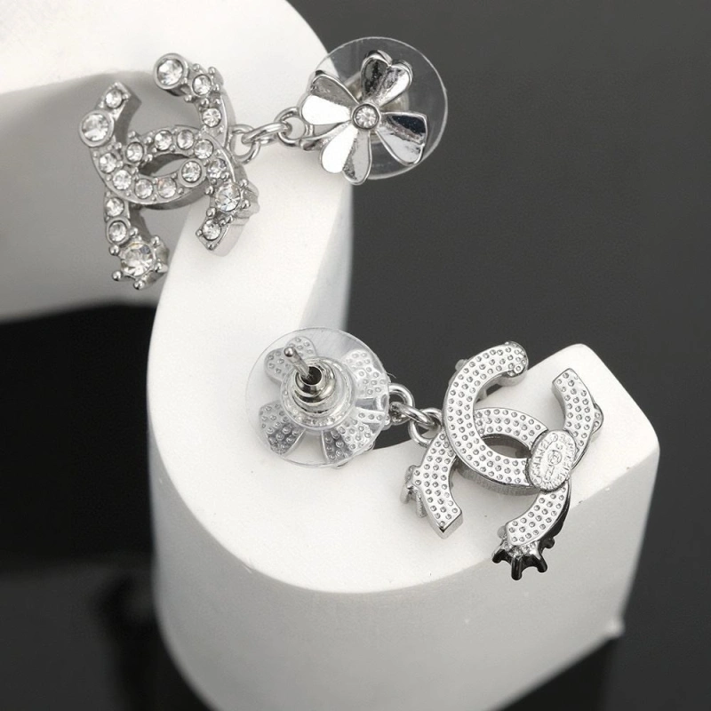 Breathable Chxnxl Earrings 288801