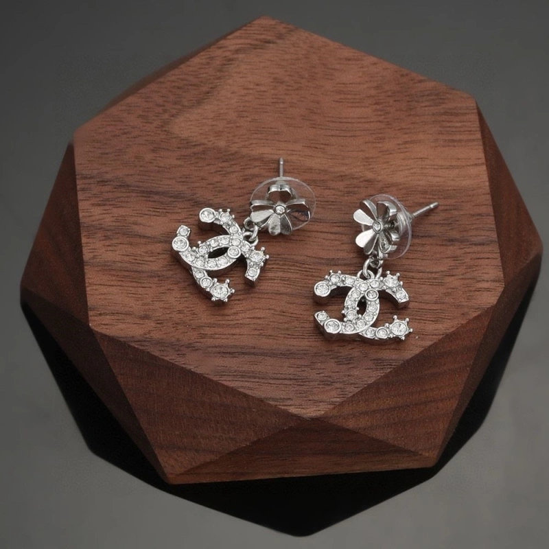 Breathable Chxnxl Earrings 288801