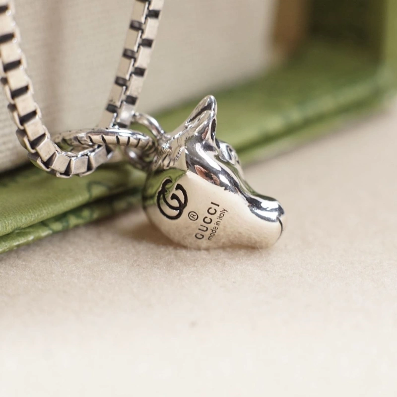 Sophisticated Gxccx Necklaces 305004