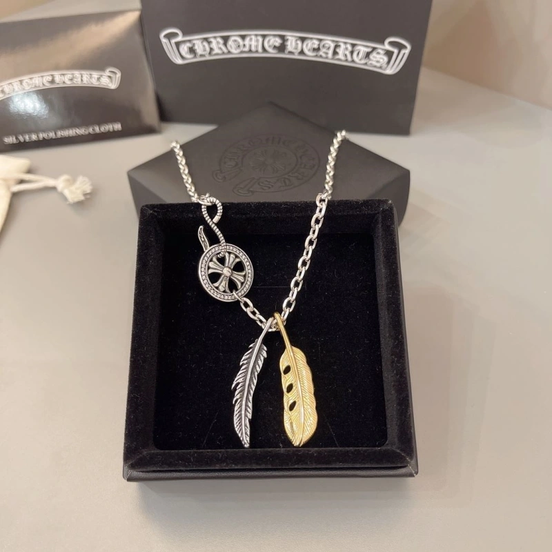 Bright Chrxmx Hxxrts Necklaces 299558