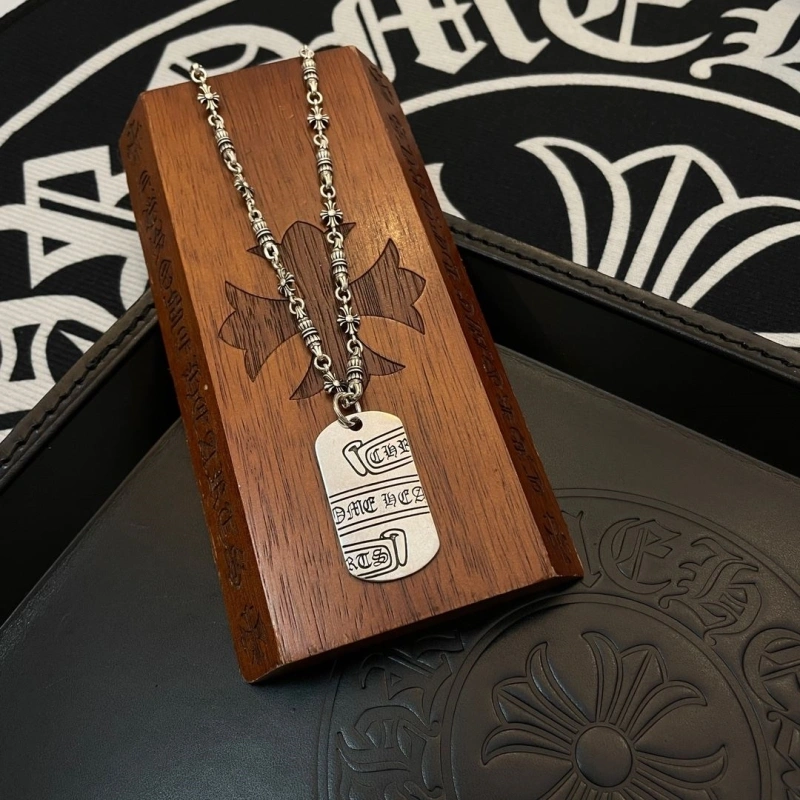 Comfortable Chrxmx Hxxrts Necklaces 299553
