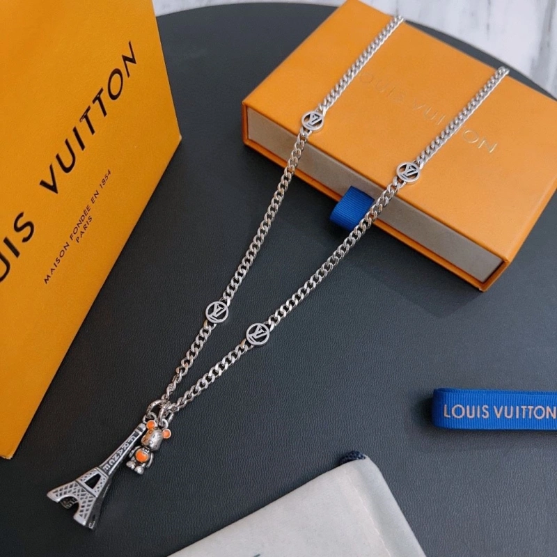 Affordable LX Necklaces 310653