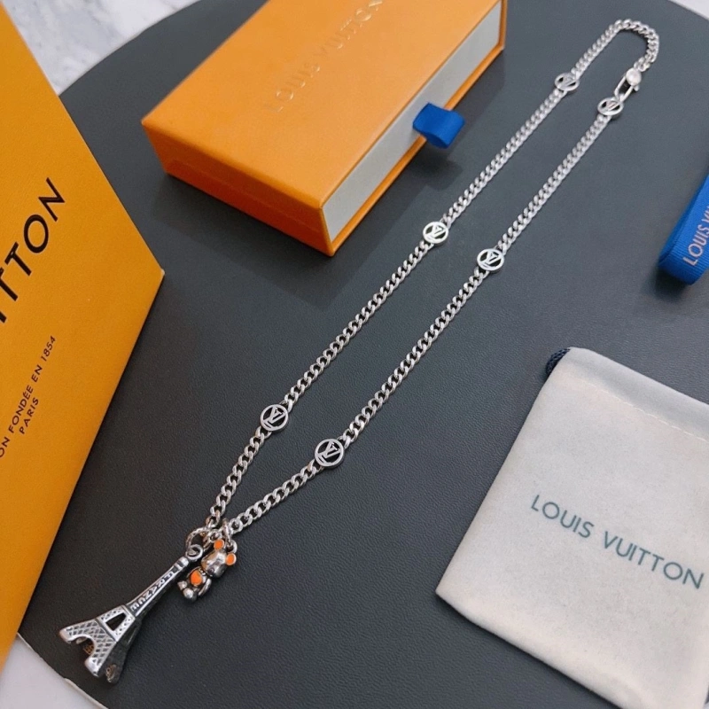 Affordable LX Necklaces 310653