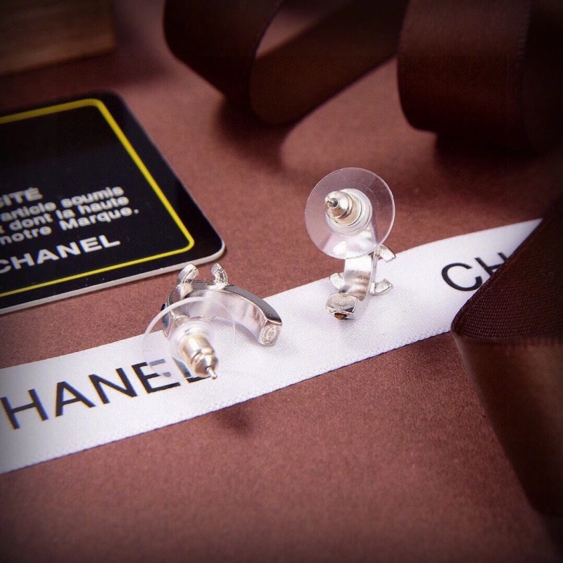 WellDesigned Chxnxl Earrings 288810