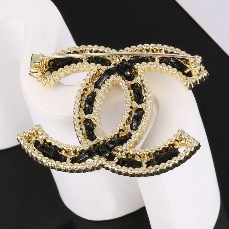 Bold Chxnxl Brooches 289261