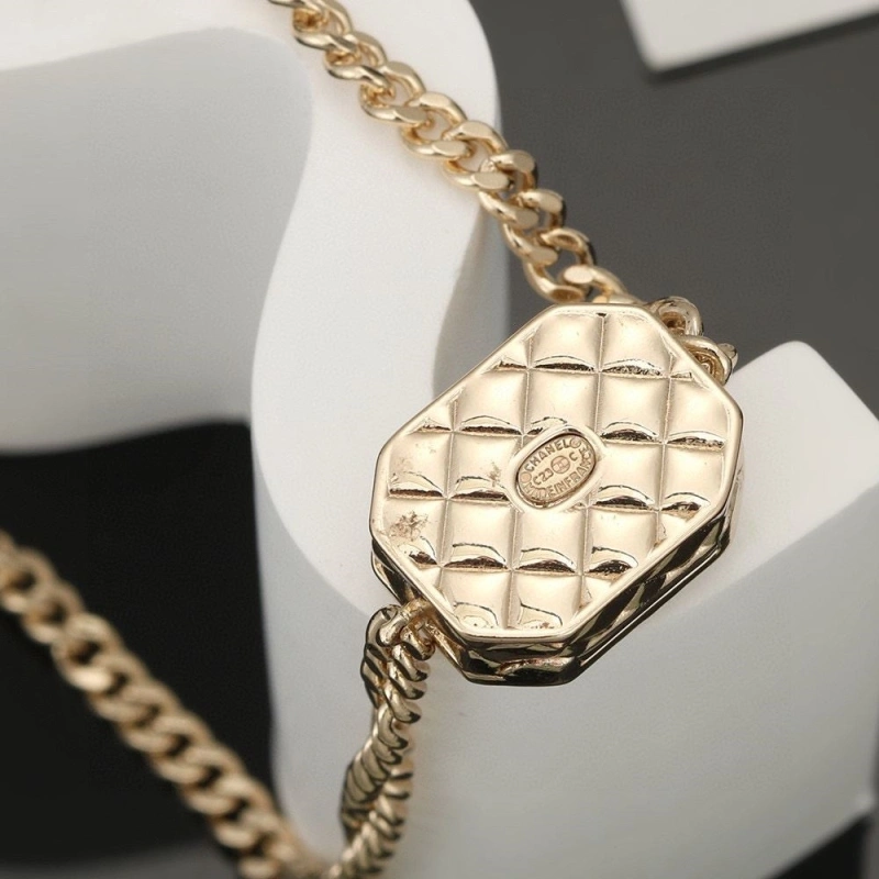 Elegant Chxnxl Necklaces 288168
