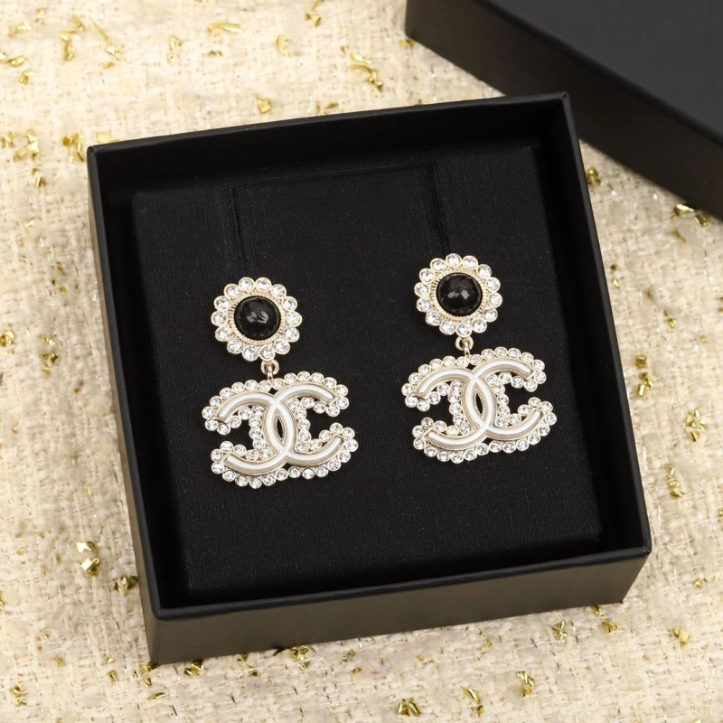 Elegant Chxnxl Earrings 288818