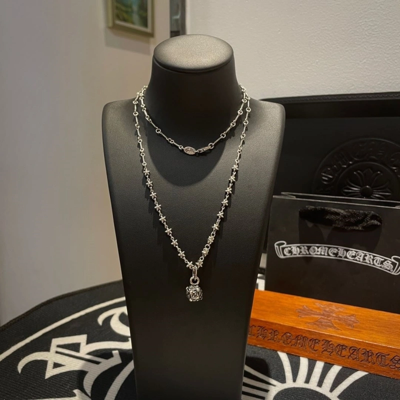 Chrxmx Hxxrts Necklaces DailyWear 299560