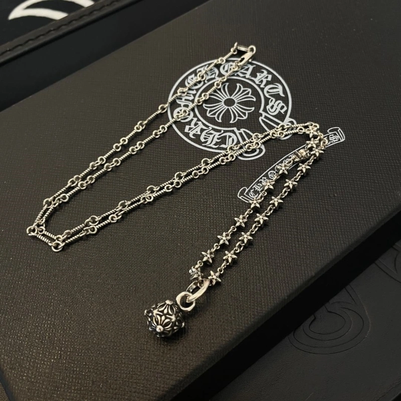 Chrxmx Hxxrts Necklaces DailyWear 299560