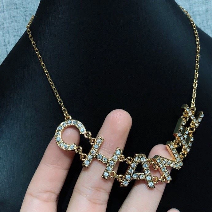 Durable Chxnxl Necklaces 288167