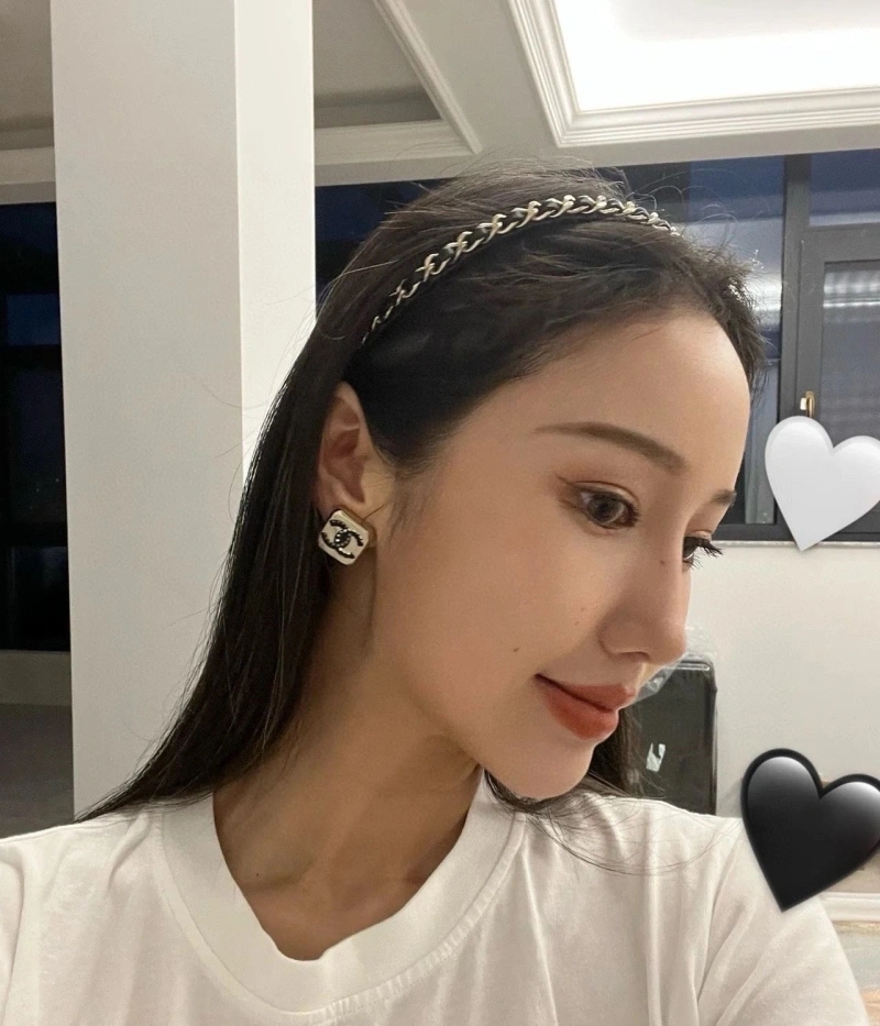 Comfortable Chxnxl Earrings 288770