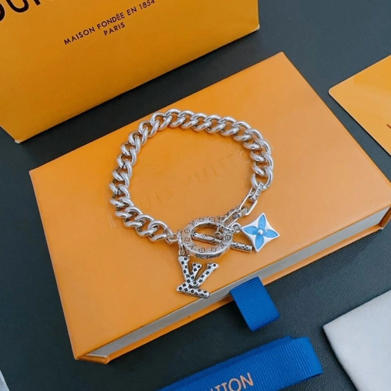 LX Necklaces Affordable 310623