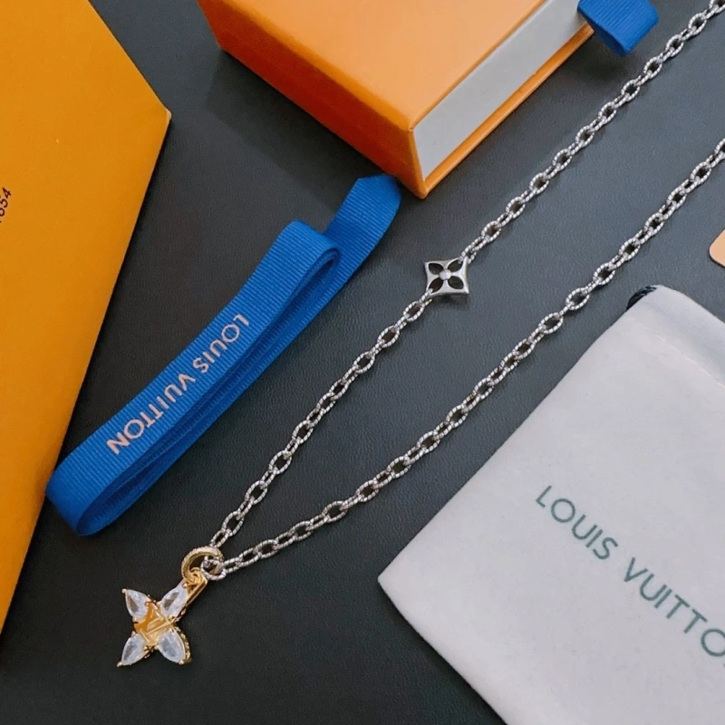 WellDesigned LX Necklaces 310634