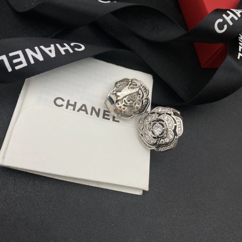 Comfortable Chxnxl Earrings 288759