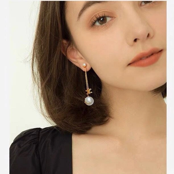 Stylish Cxlxne Earrings 283555