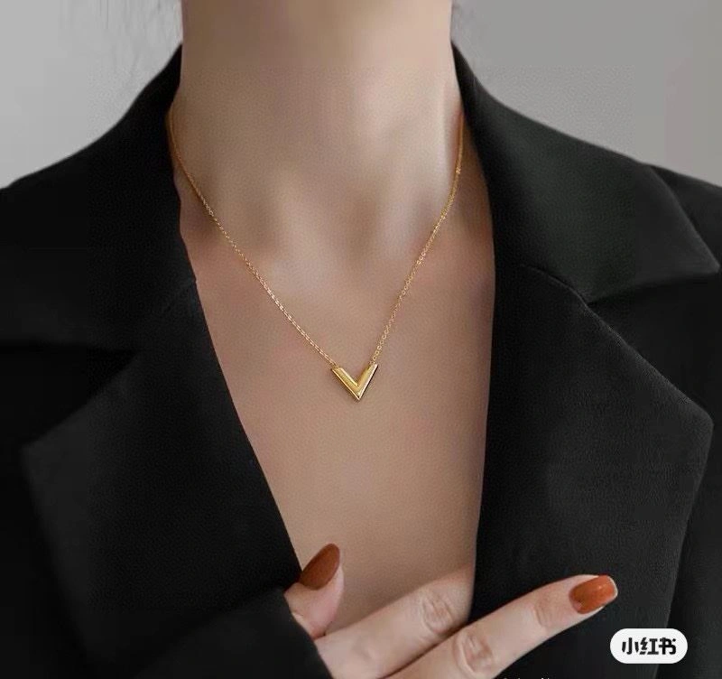 Comfortable LX Necklaces 310625