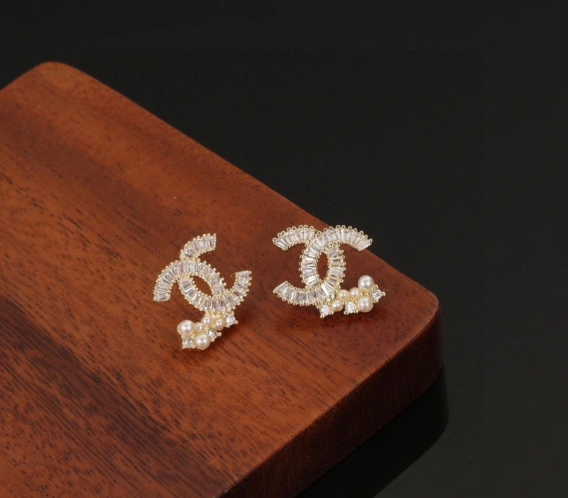 Sleek Chxnxl Earrings 284036