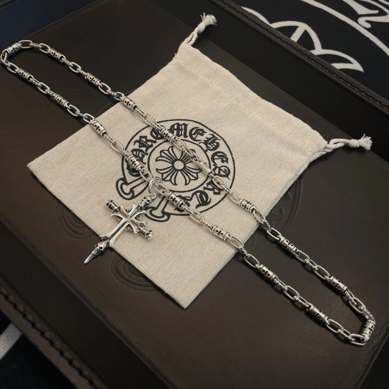 Stylish Chrxmx Hxxrts Necklaces 299512