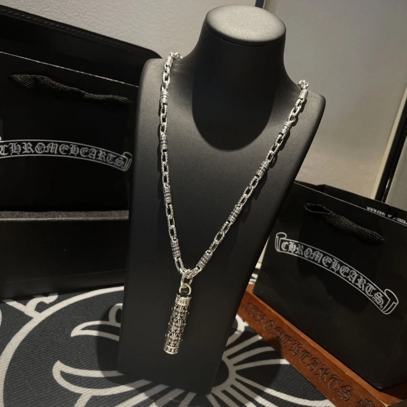 Sleek Chrxmx Hxxrts Necklaces 299506