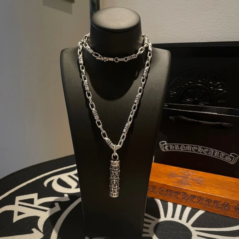 Sleek Chrxmx Hxxrts Necklaces 299506
