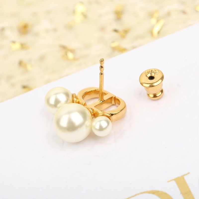 Christian Dxxr Earrings Lightweight 294814