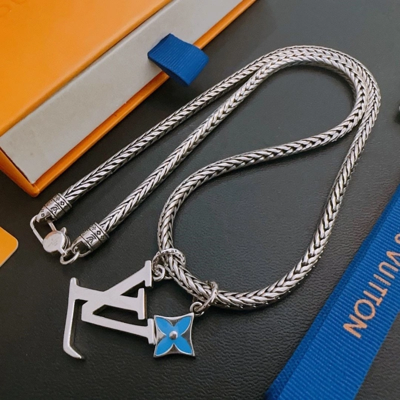 Trendsetting LX Necklaces 310615