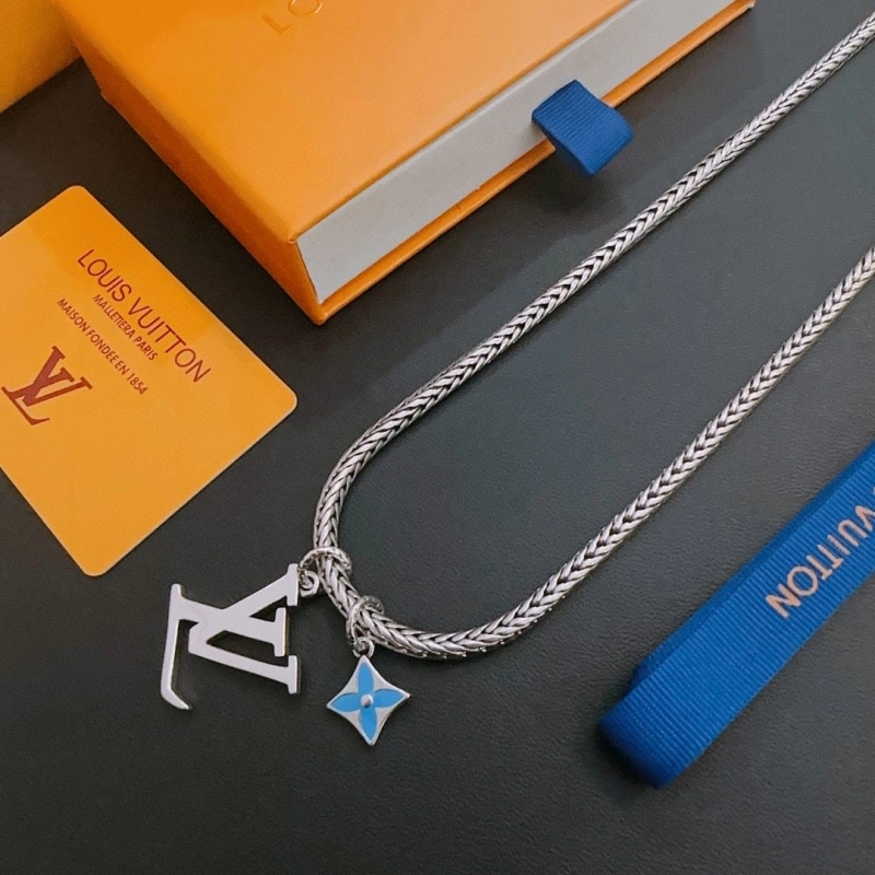 Trendsetting LX Necklaces 310615