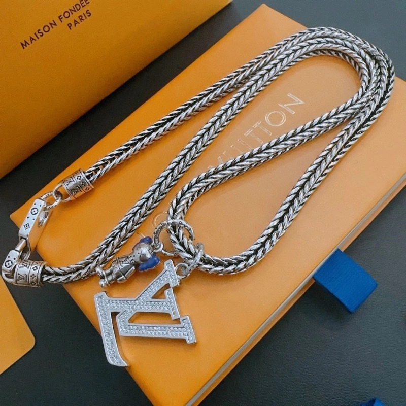 Flexible LX Necklaces 310617