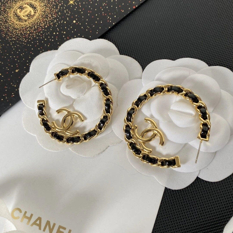 Sophisticated Chxnxl Earrings 288746