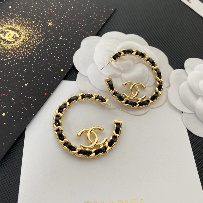Sophisticated Chxnxl Earrings 288746