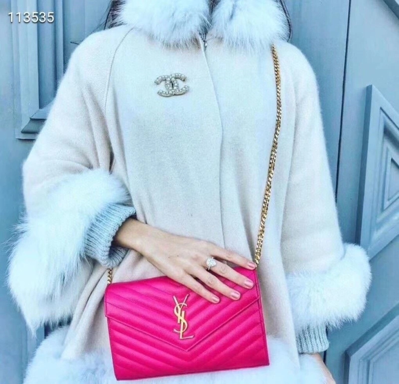 Chxnxl Brooches Cozy 289240