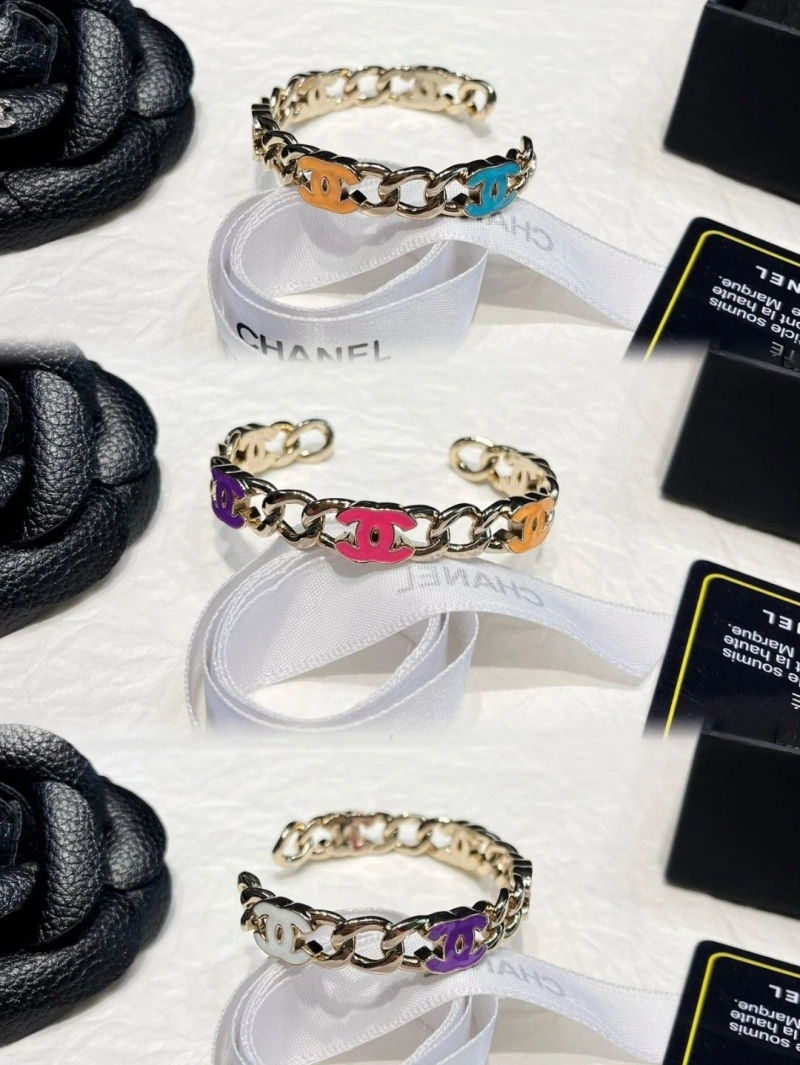 Modern Chxnxl Bracelets 289394