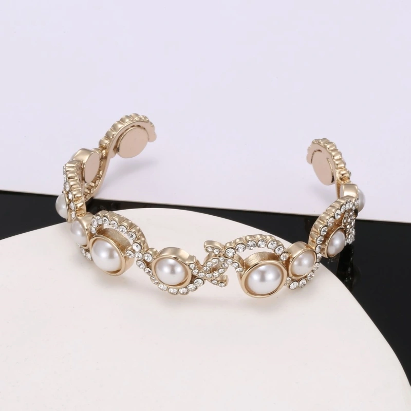 Comfortable Chxnxl Bracelets 289387