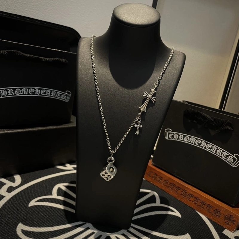 Chrxmx Hxxrts Necklaces Affordable 299509