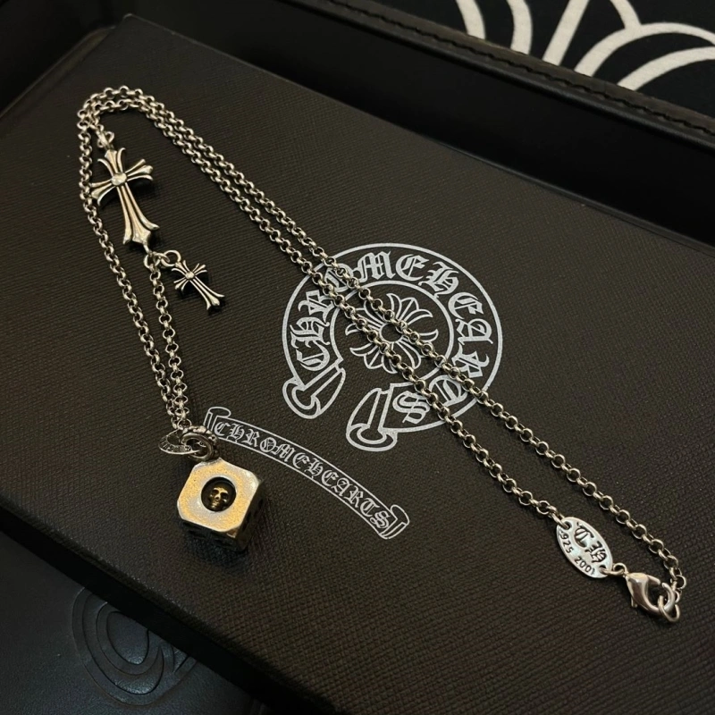 Chrxmx Hxxrts Necklaces Affordable 299509
