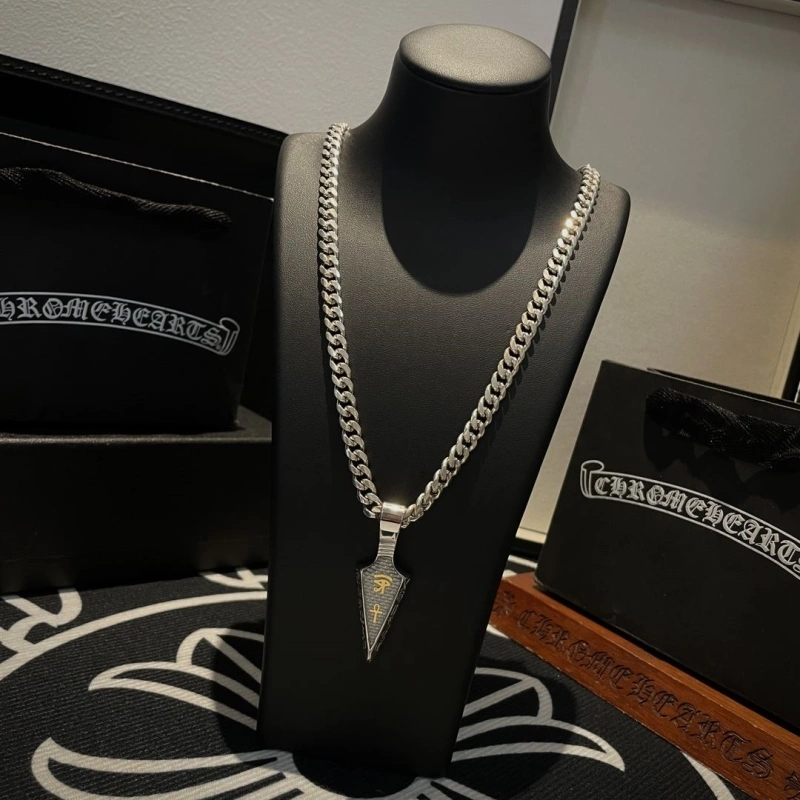 Chrxmx Hxxrts Necklaces Compact 299503