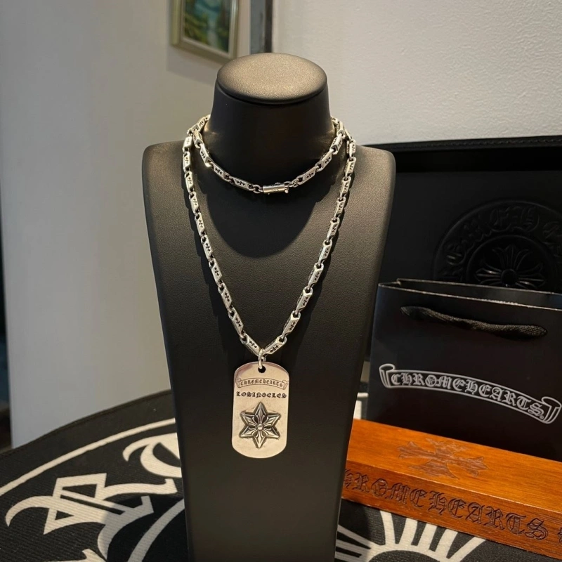 Chrxmx Hxxrts Necklaces Resilient 299498