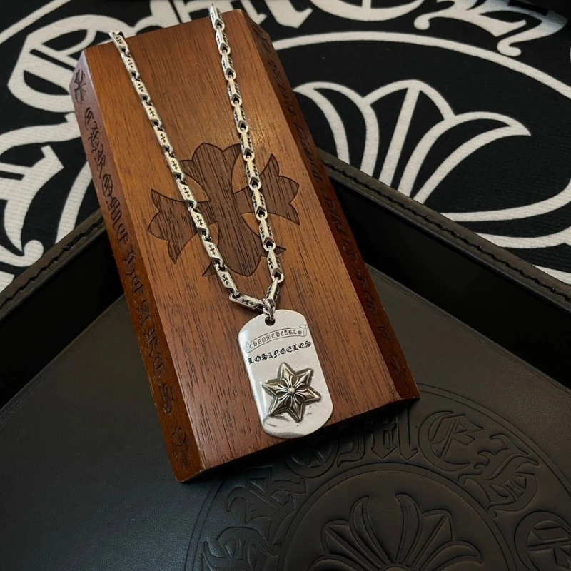Chrxmx Hxxrts Necklaces Resilient 299498