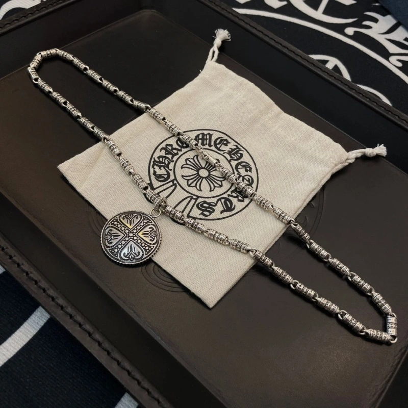 GoAnywhere Chrxmx Hxxrts Necklaces 299483