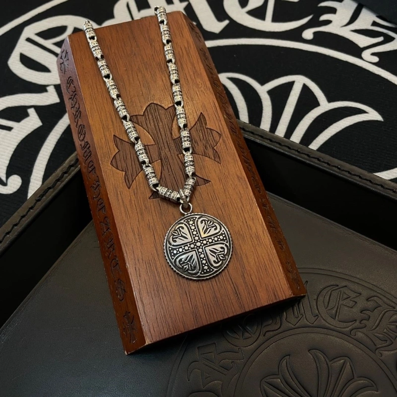 GoAnywhere Chrxmx Hxxrts Necklaces 299483